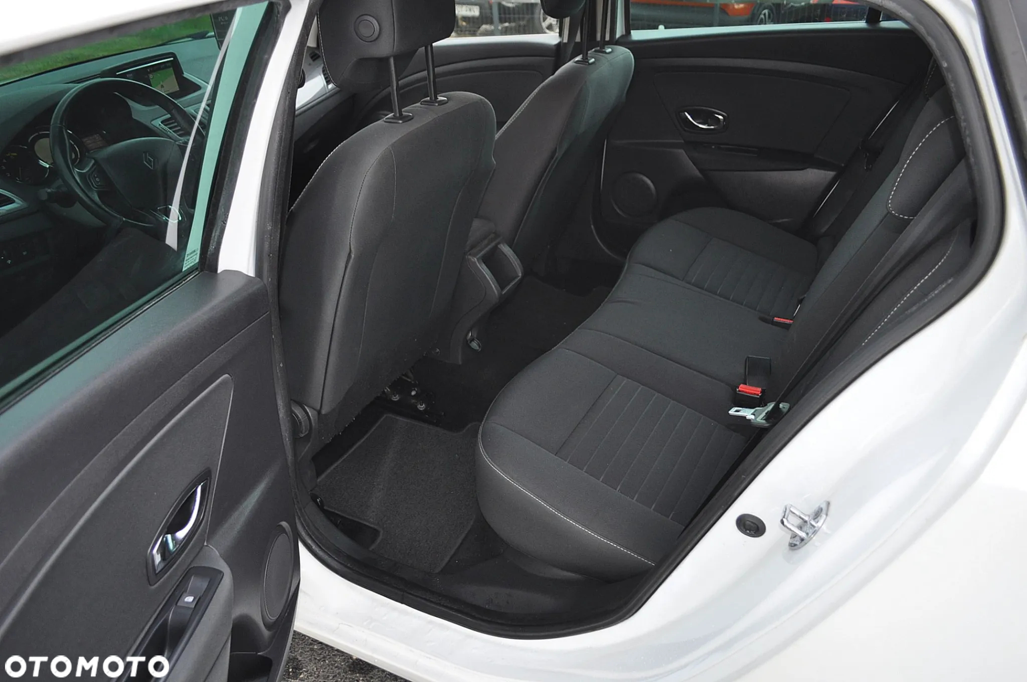 Renault Megane 1.5 dCi Limited EDC EU6 - 15