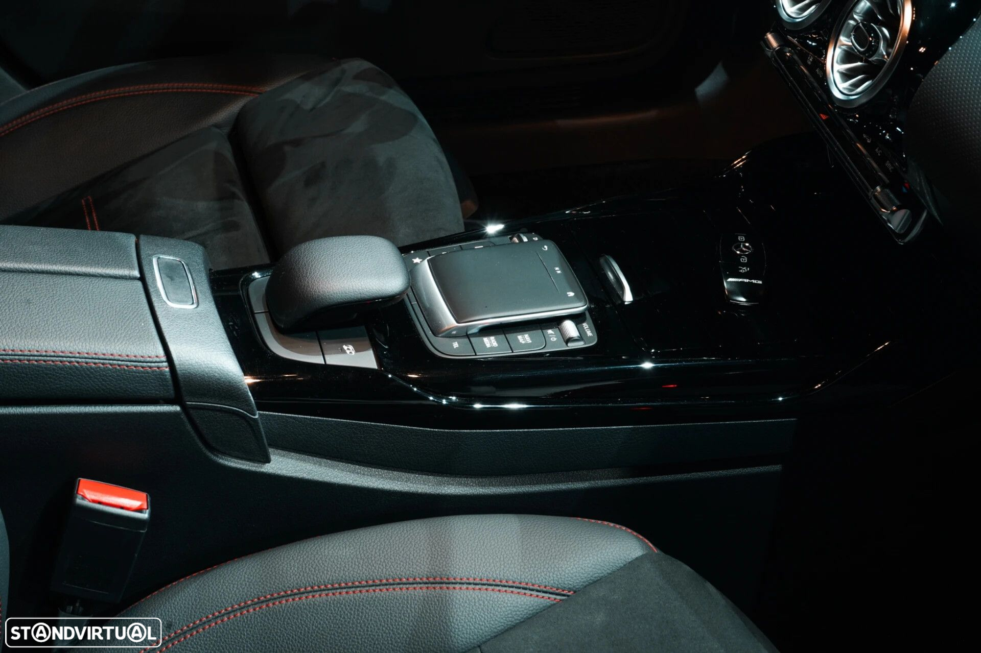 Mercedes-Benz CLA 45 AMG S Shooting Brake 4Matic+ - 21