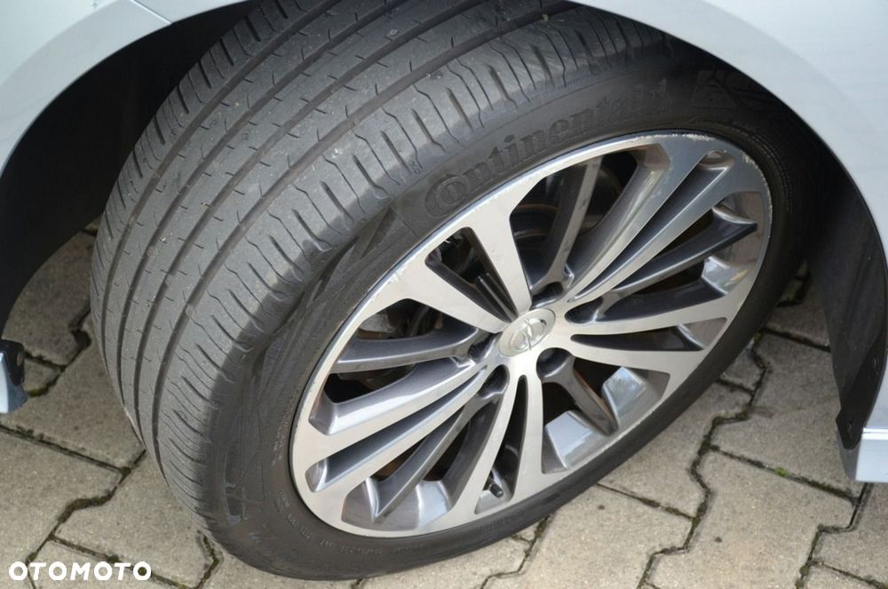 Opel Insignia - 17