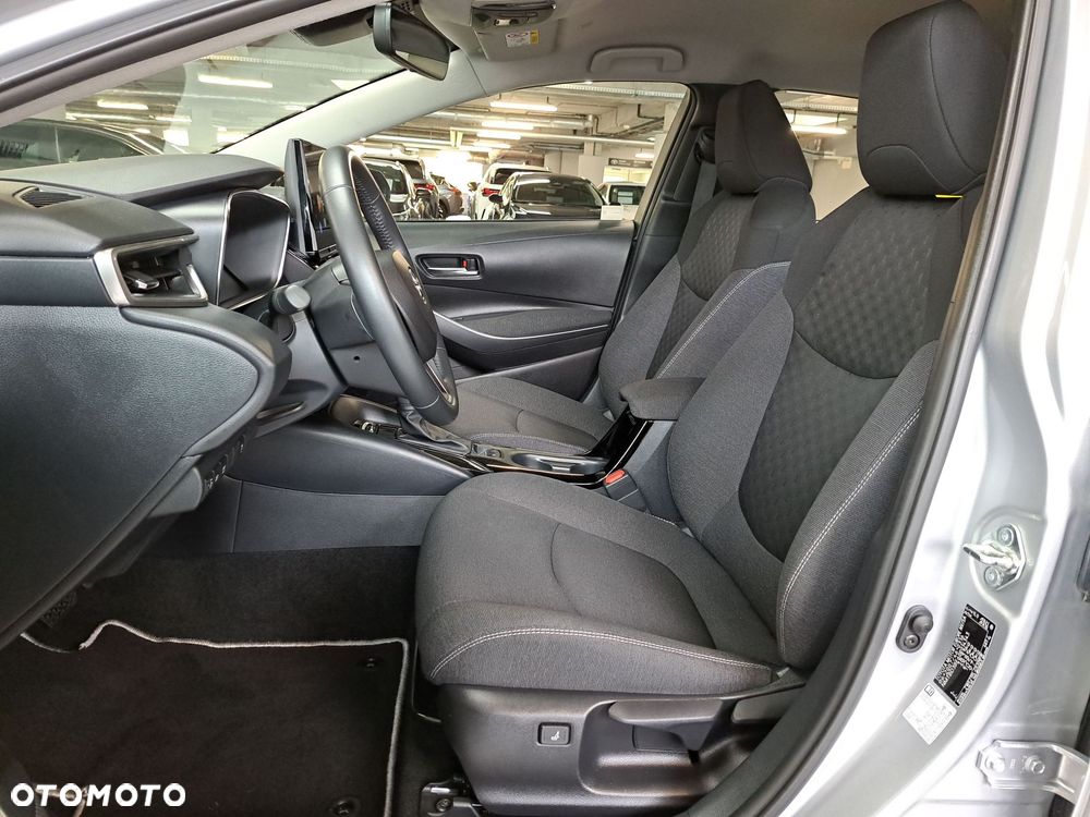 Toyota Corolla 1.8 Hybrid Comfort - 12