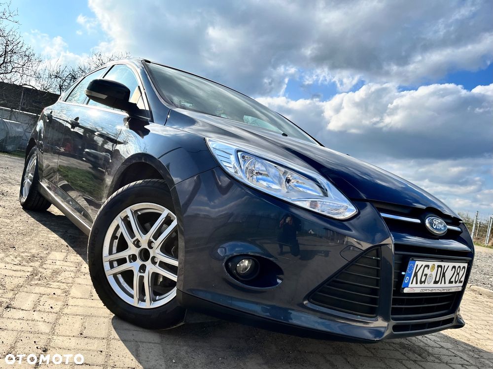 Ford Focus 1.6 TI-VCT Champions Edition - 2