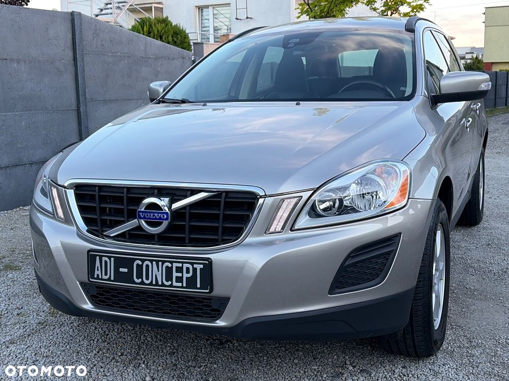 Volvo XC 60 DRIVe Momentum - 1