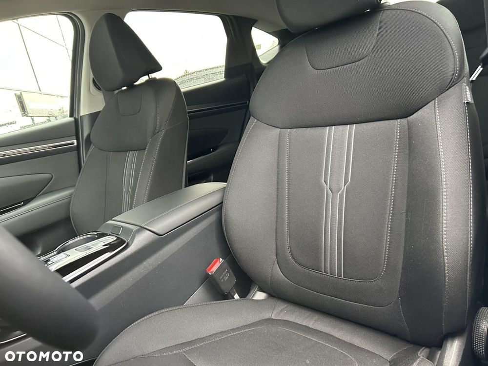 Hyundai Tucson 1.6 T-GDi HEV Executive 4WD - 13