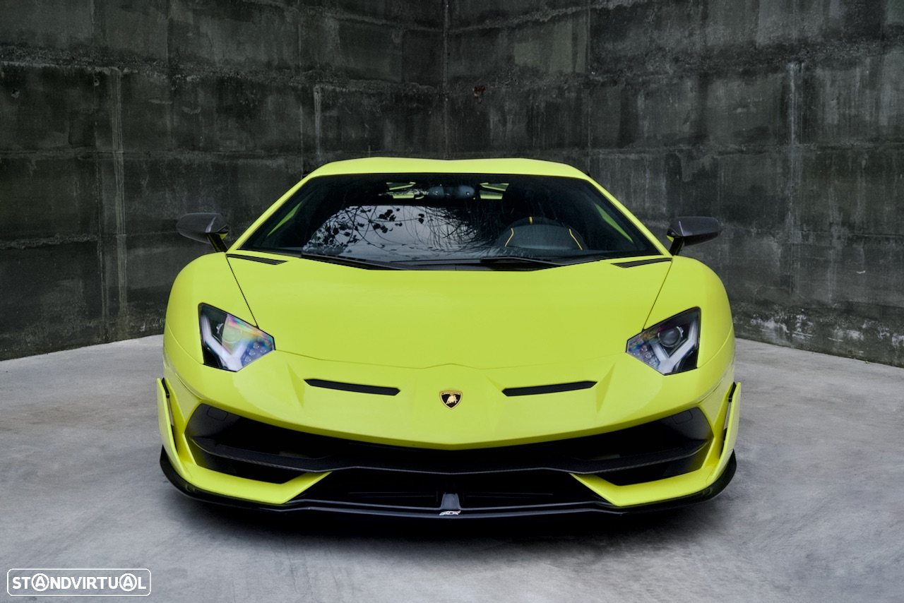 Lamborghini Aventador SVJ - 2