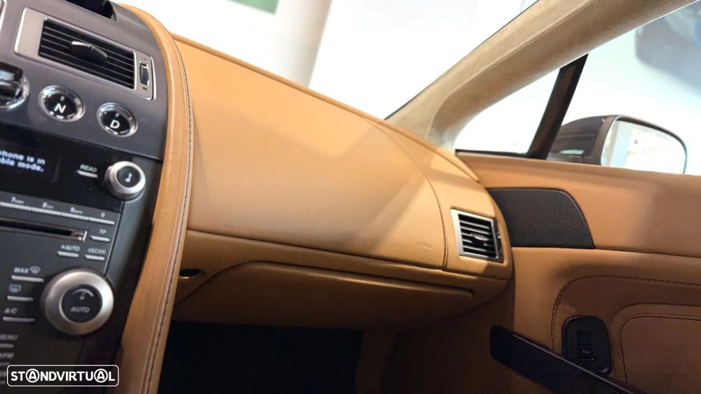Aston Martin Vantage Roadster V8 Sportshift - 35