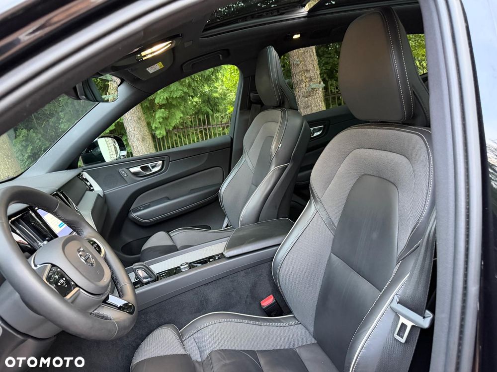 Volvo XC 60 B4 D Geartronic RDesign - 12