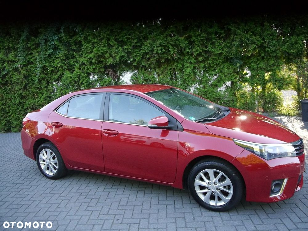 Toyota Corolla 1.6 Premium + - 9