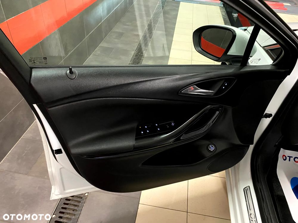 Opel Astra 1.4 Turbo Innovation - 18