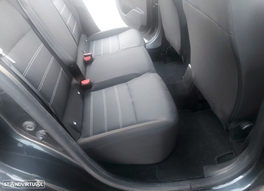 Dacia Sandero - 23