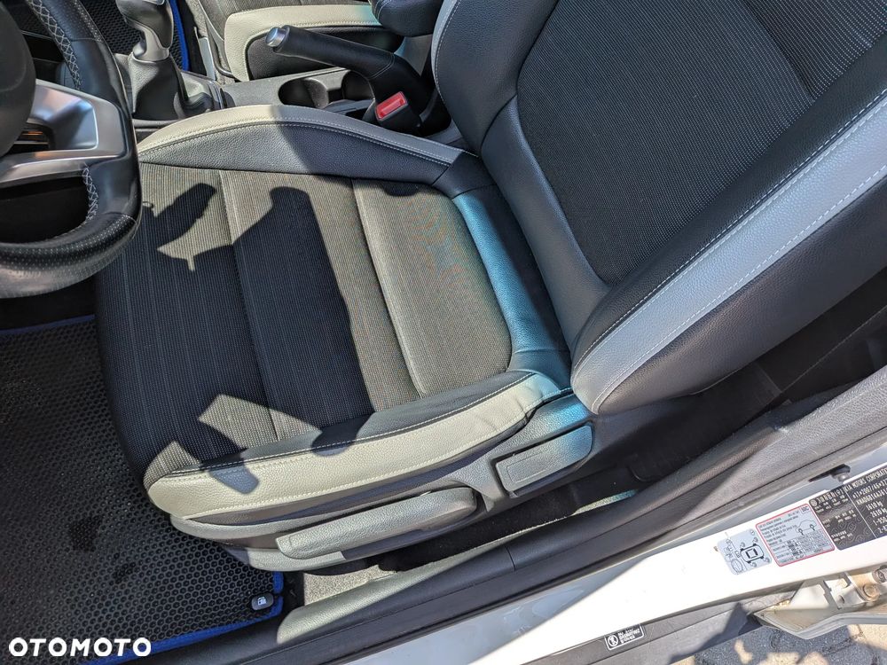 Kia Stonic 1.4 L - 10