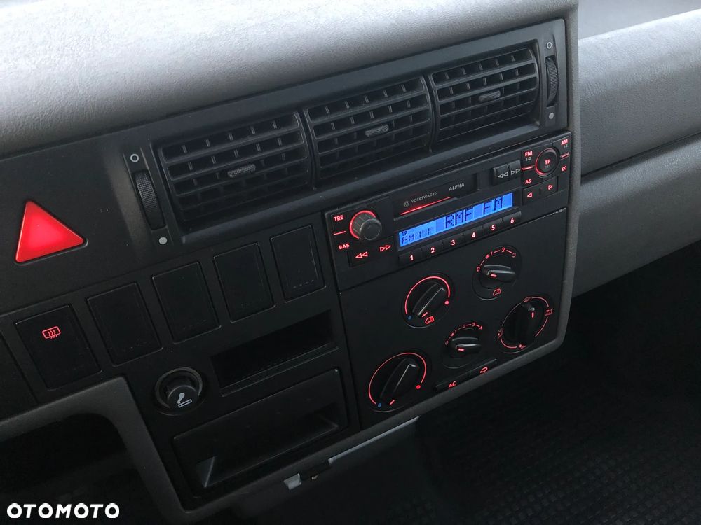 Volkswagen Transporter - 23