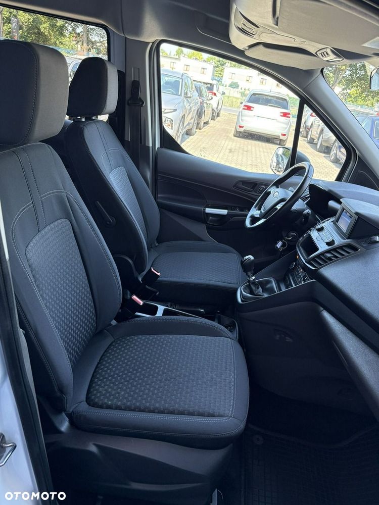 Ford Transit Connect - 13