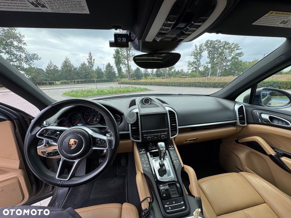 Porsche Cayenne Tiptronic S - 11