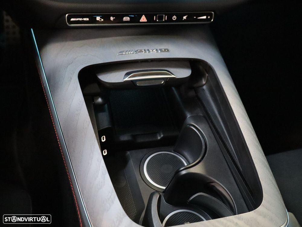 Mercedes-Benz E 53 AMG Hybrid 4Matic+ - 31