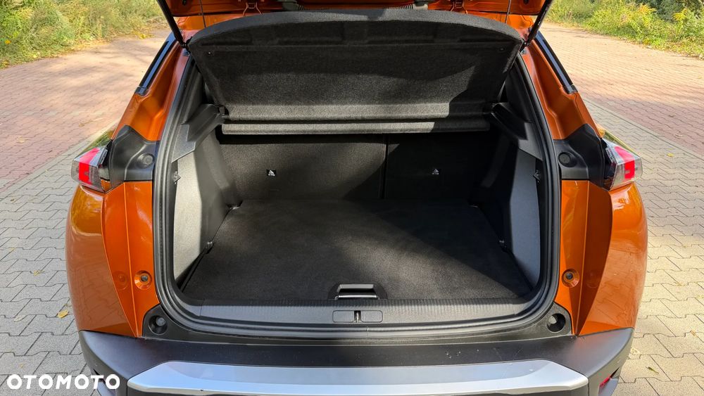 Peugeot 2008 1.2 Pure Tech GPF Allure S&S - 21