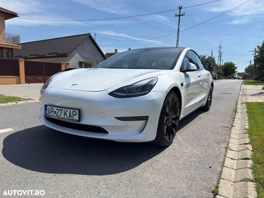 Tesla Model 3 Performance - 1