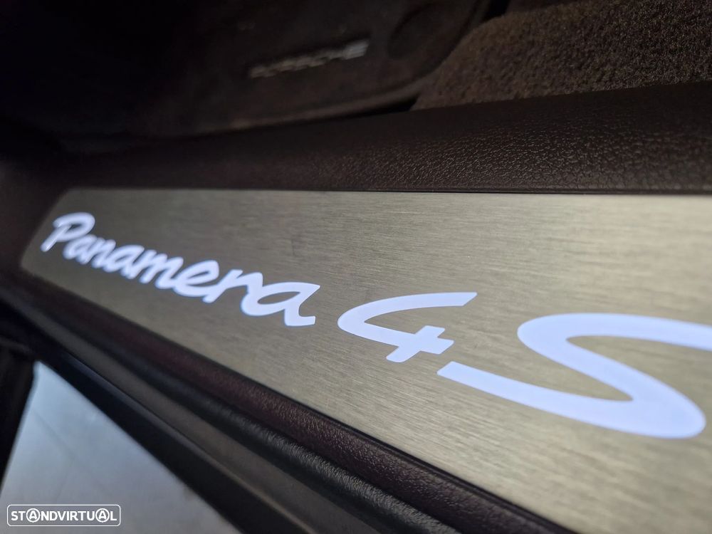 Porsche Panamera 4S E-Hybrid - 23