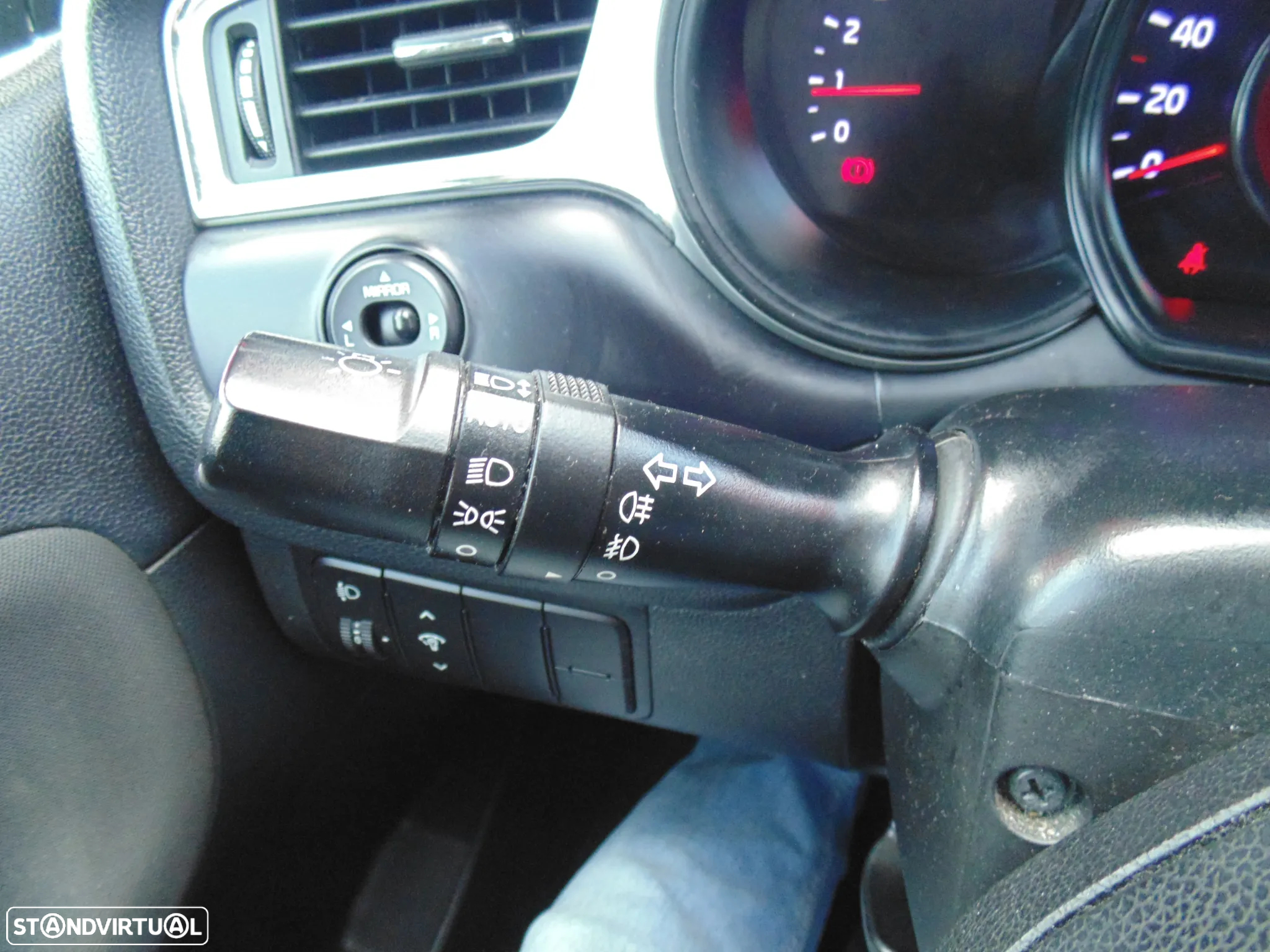Kia Ceed 1.4 CRDi Nav Line - 28