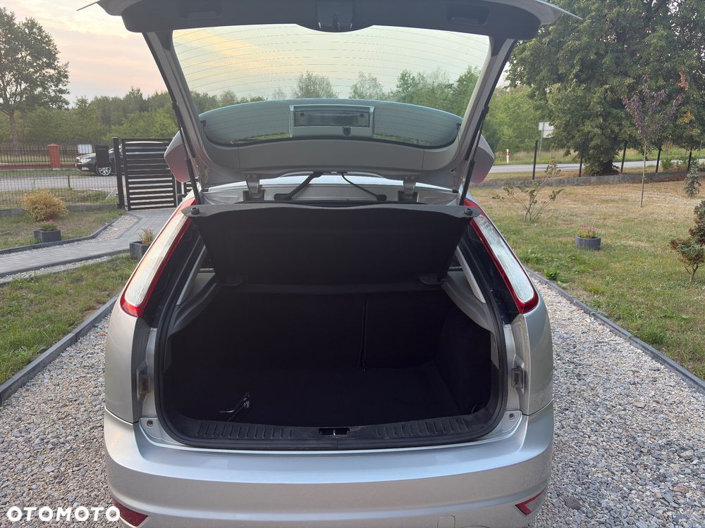Ford Focus - 23