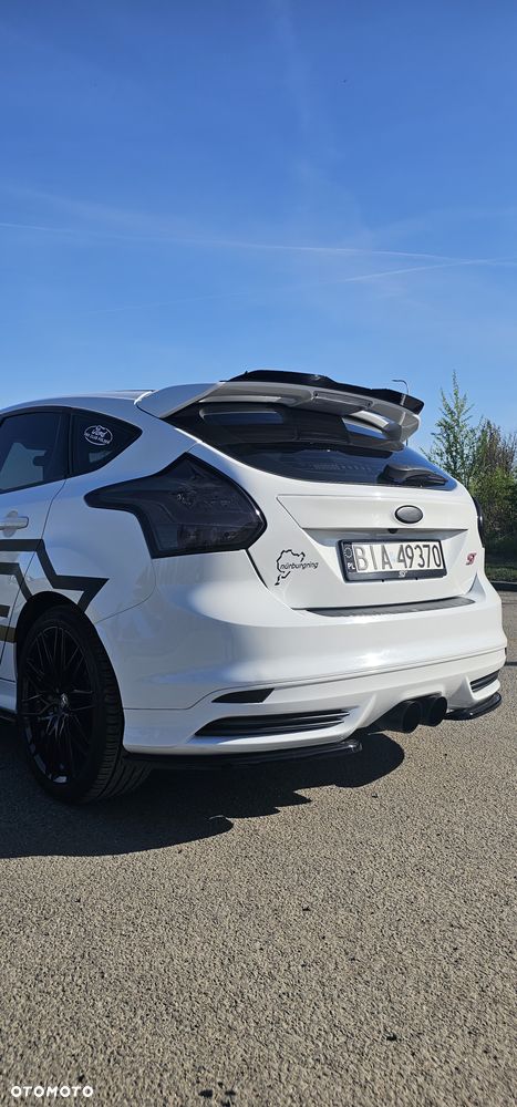 Ford Focus ST - 5