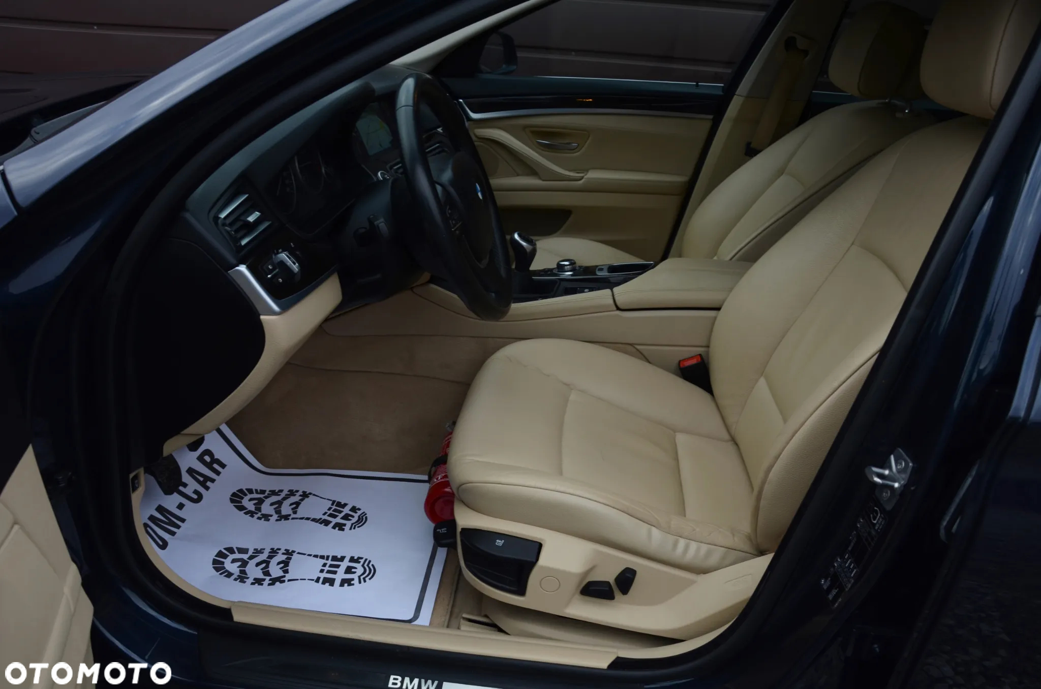 BMW Seria 5 520d Touring - 6