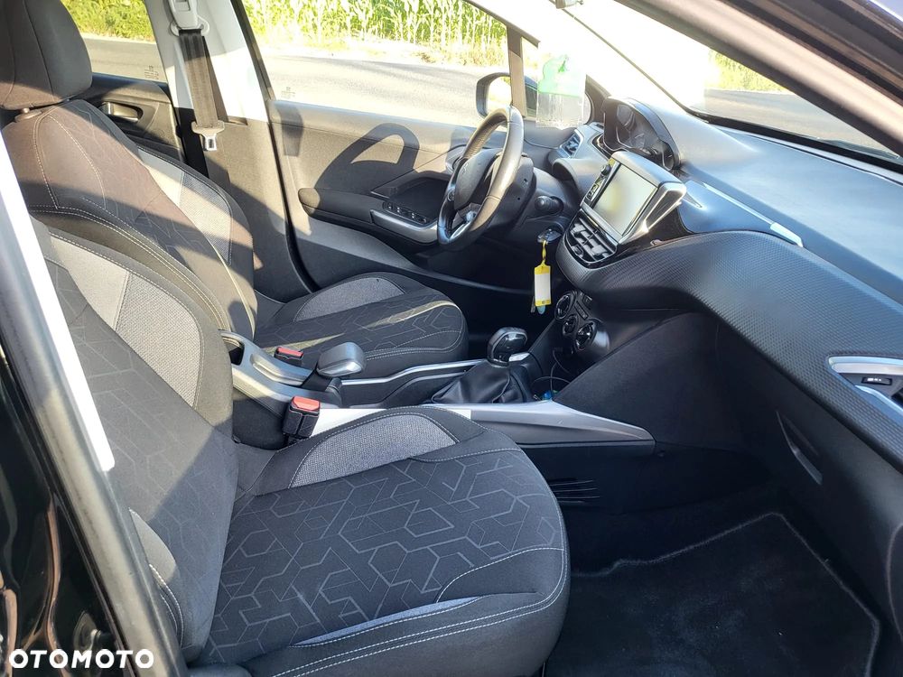 Peugeot 2008 PureTech 110 Stop&Start Style - 20