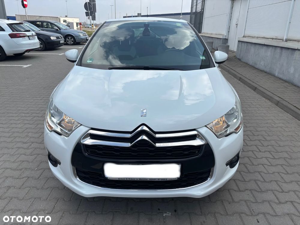 Citroën DS4 e-HDi 115 SoChic - 2