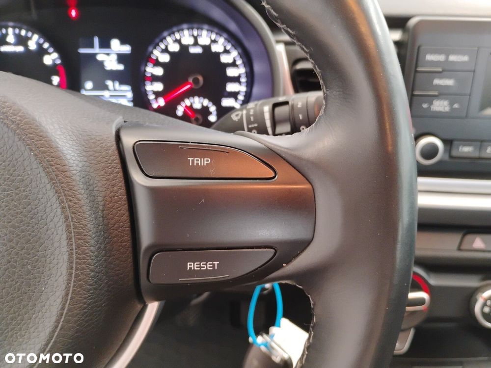 Kia Rio - 21