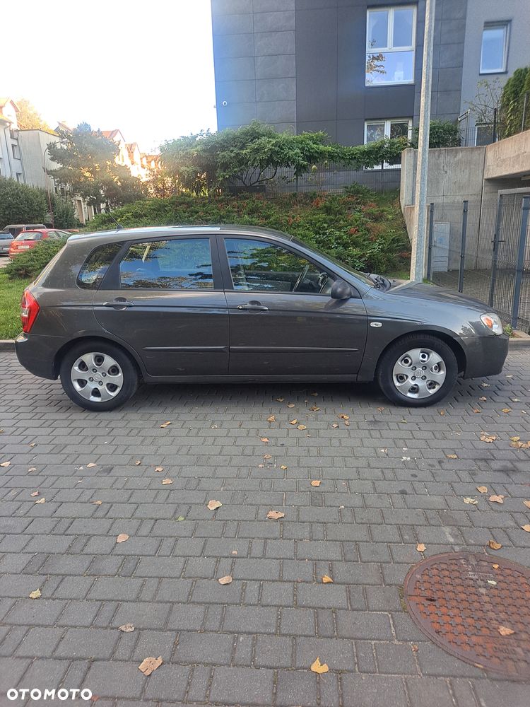 Kia Cerato 1.6 CRDi Comfort - 3