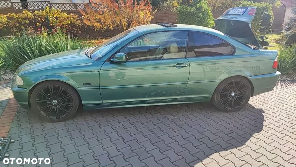 BMW Seria 3 320i - 4