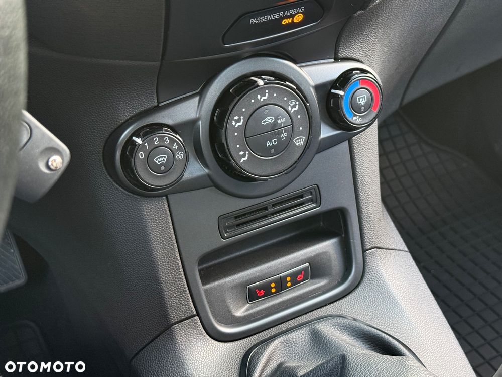 Ford Fiesta - 9