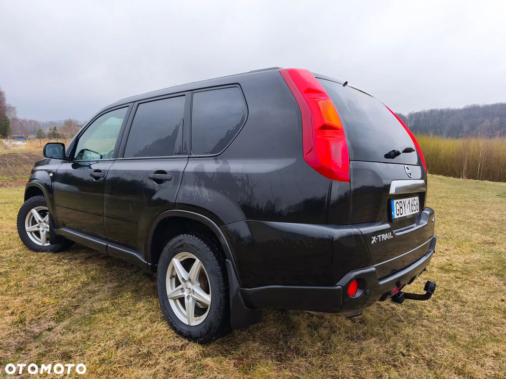 Nissan X-Trail 2.0 dCi LE - 3