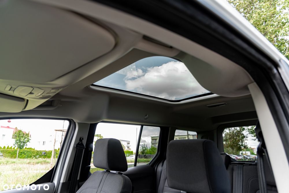 Ford Tourneo Connect 1.5 TDCi Trend PowerShift - 27
