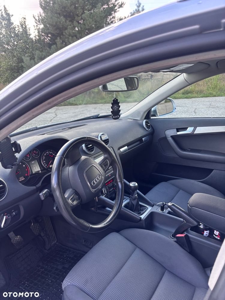 Audi A3 Sportback 1.4 TFSI Ambiente - 8