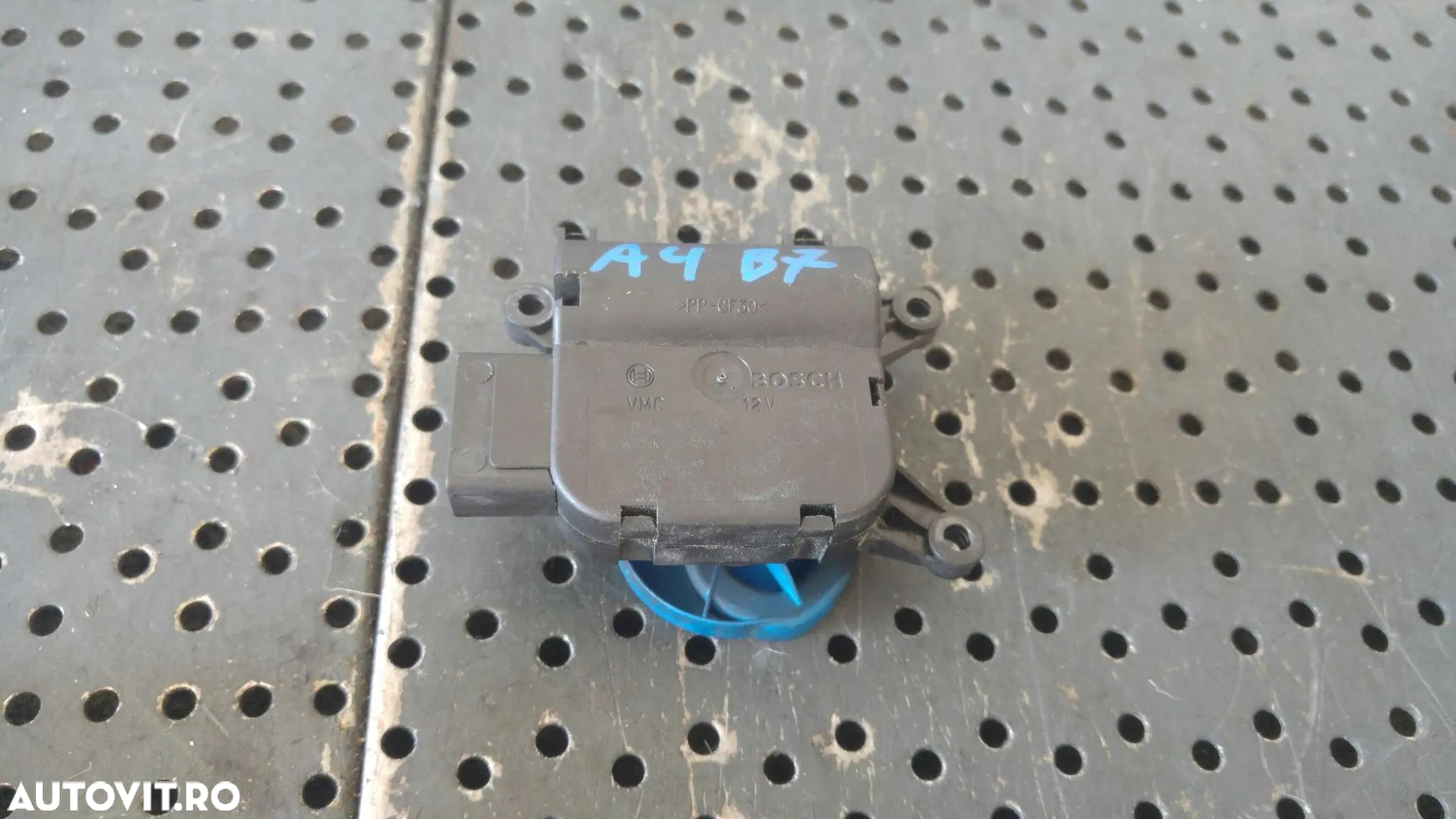 Motoras clapeta aeroterma audi a4 b7 8e 0132801322 666210j - 2