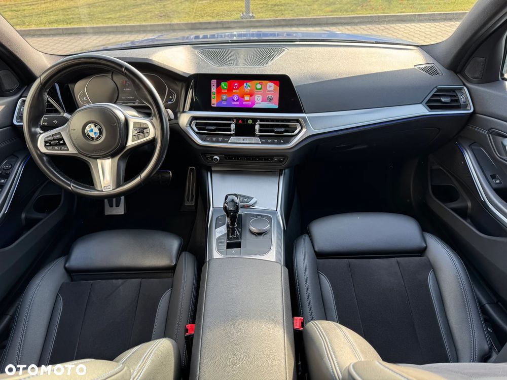 BMW Seria 3 318d M Sport - 14