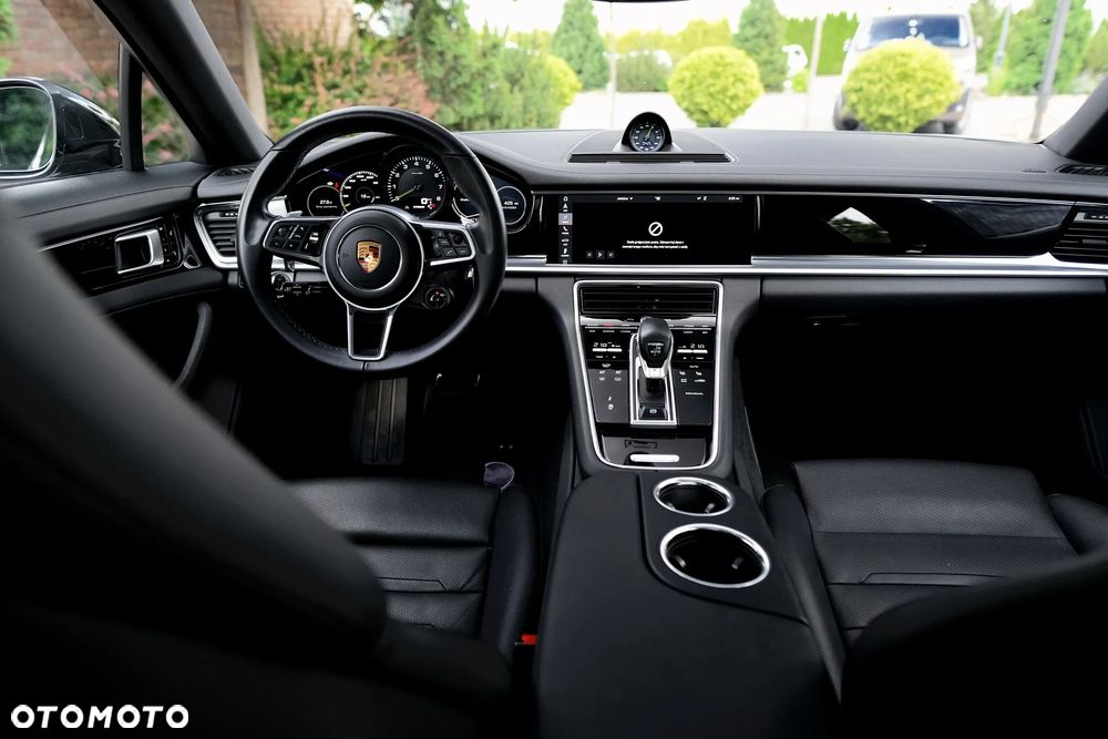 Porsche Panamera ver-4-e--hybrid - 3