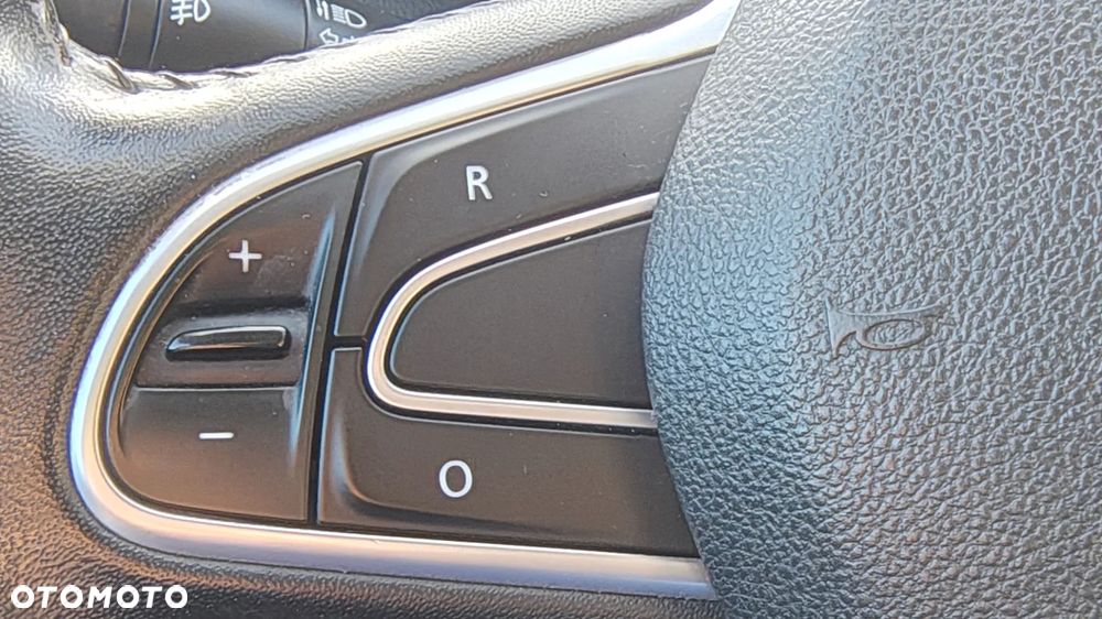 Renault Megane ENERGY TCe 100 LIMITED - 30