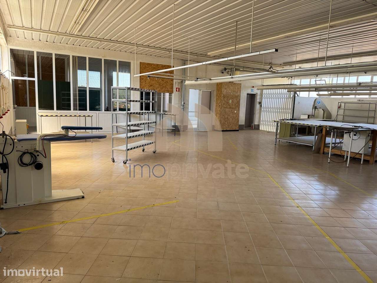 Pavilhão indústrial - Grande imagem: 4/27