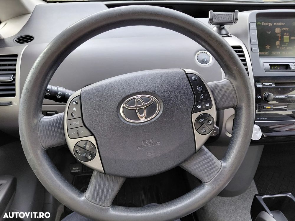 Toyota Prius - 7
