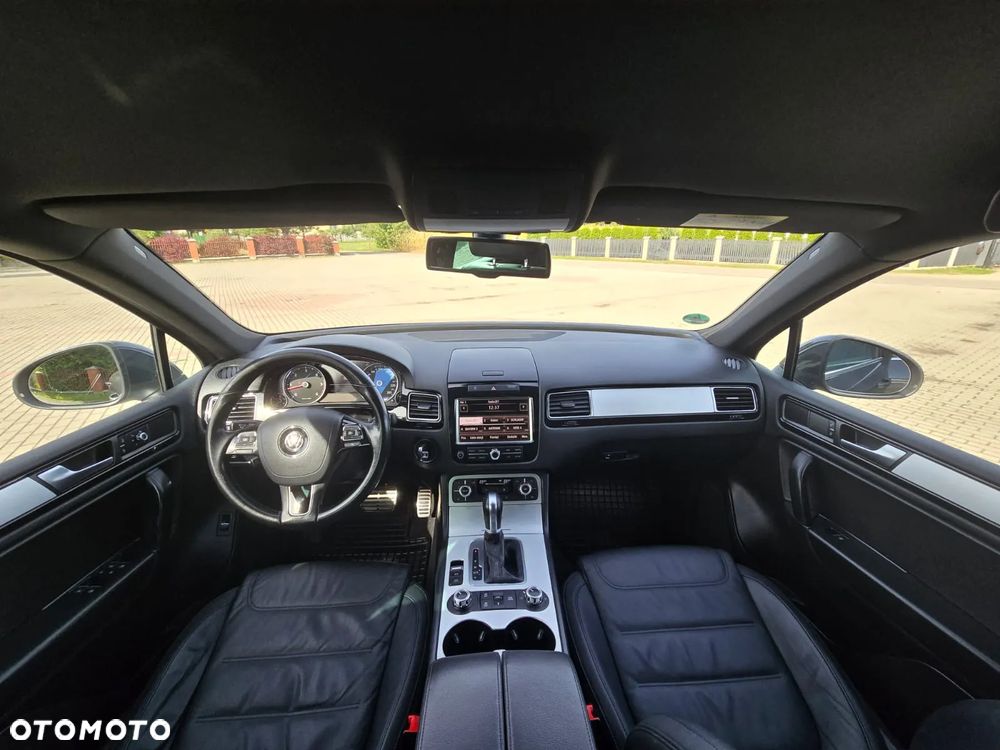 Volkswagen Touareg 3.0 V6 TDI BMT Perfectline R-Style - 10