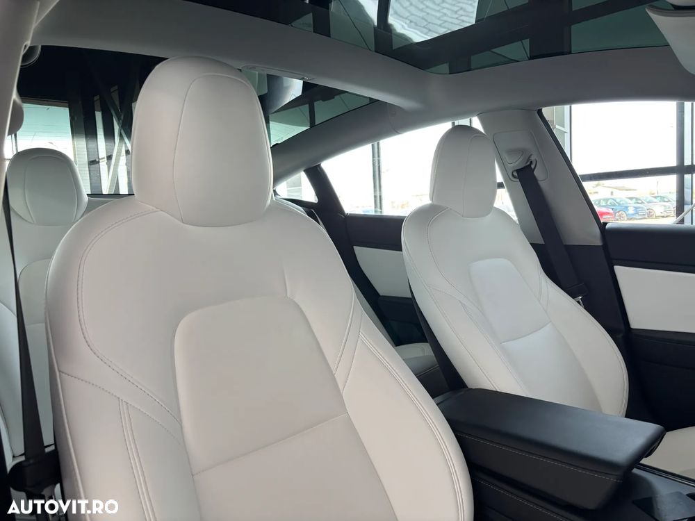 Tesla Model 3 Standard Reichweite Plus Hinterradantrieb - 14