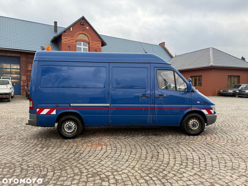 Mercedes-Benz Sprinter L2H2 - 2