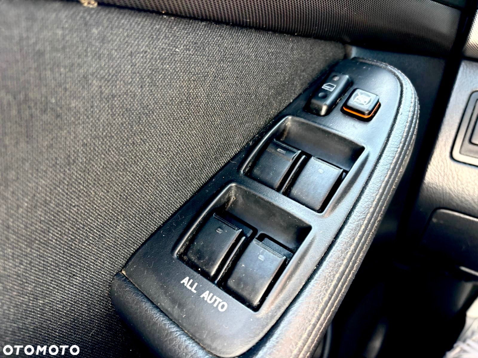 Toyota Avensis - 10