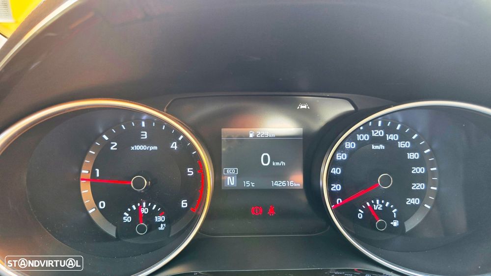 Kia Ceed SW 1.6 CRDi MHEV Drive+SRF - 4