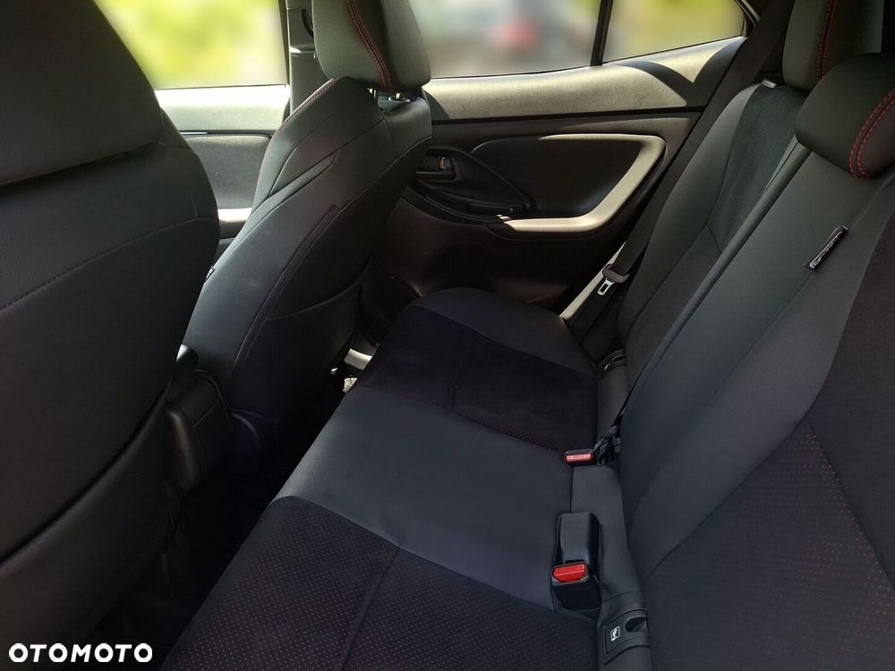 Toyota Yaris Cross Hybrid 1.5 GR Sport - 12