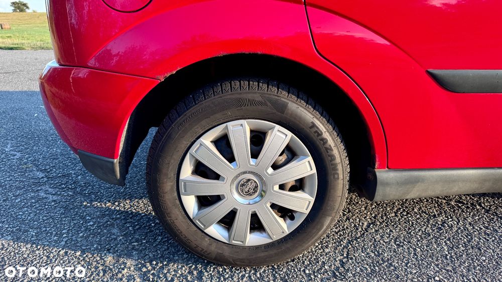 Ford Focus - 13