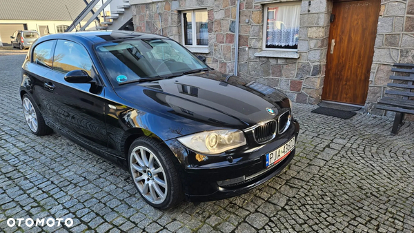 BMW Seria 1 118d Sport Line