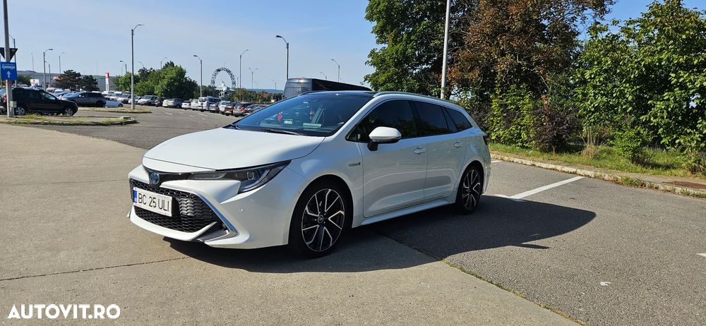 Toyota Corolla 2.0 HSD Exclusive Plus GR Sport Bi-Tone - 6