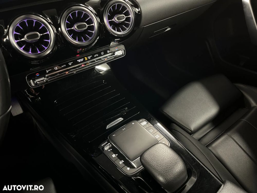 Mercedes-Benz A 250 e 8G-DCT Progressive - 28